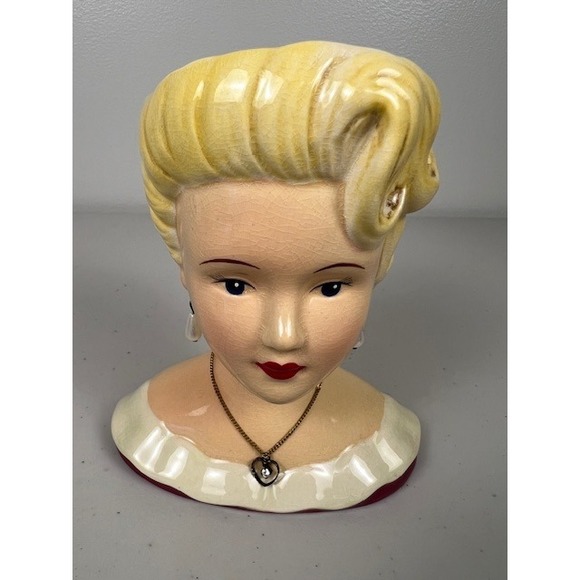 Vintage Style 2004 A Special Place Blonde Lady Bust Ceramic Lady Head Vase - Picture 8 of 11